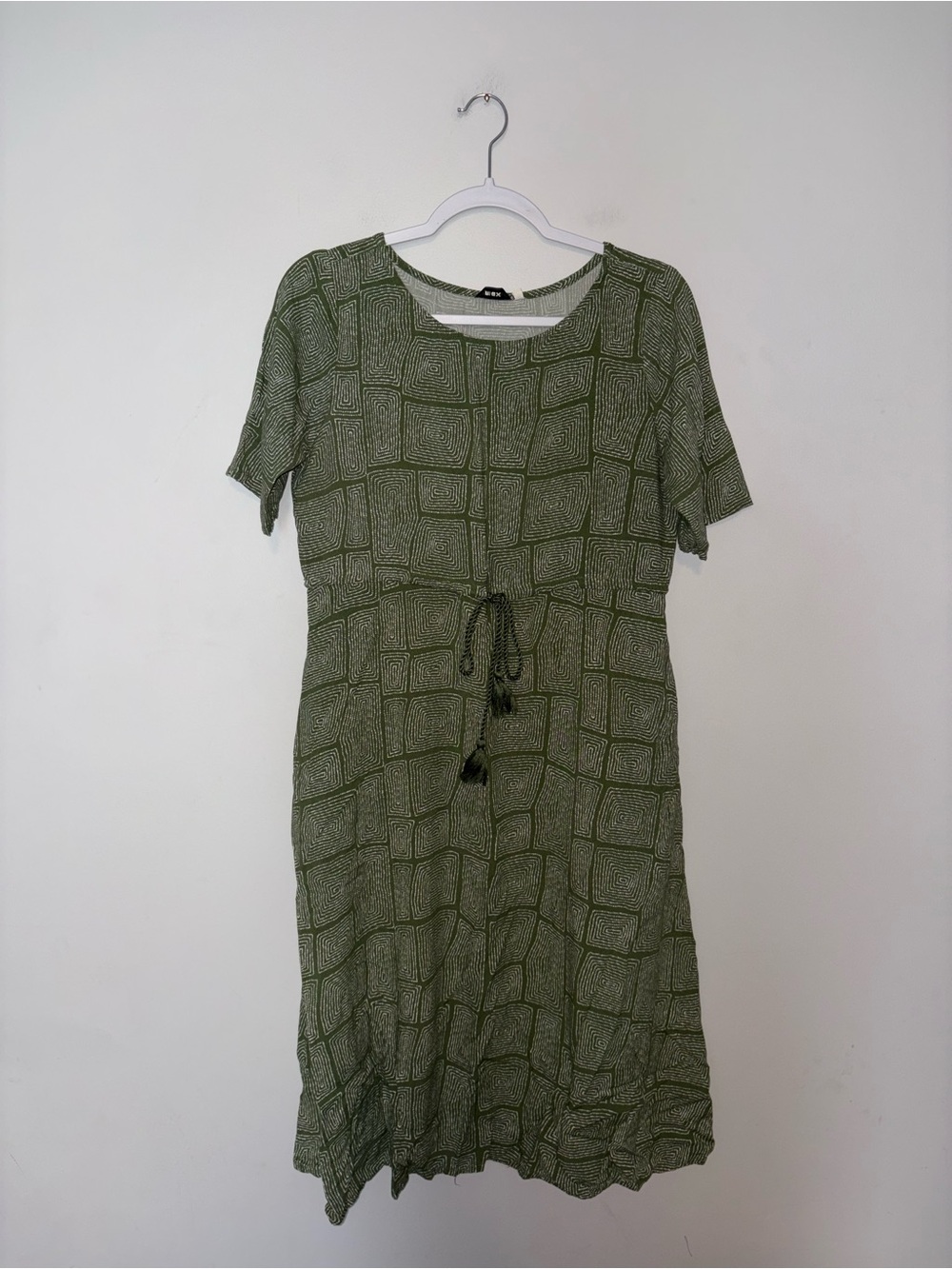 Max | Women Printed Round Neck A-Line Dress